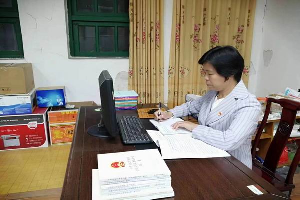调整大小 陈.jpg 调整大小 陈.jpg